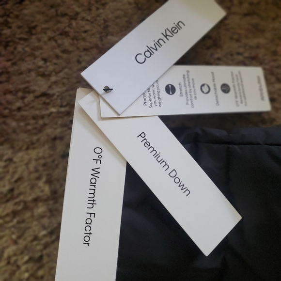 Down Jacket - Picture 7 of 16